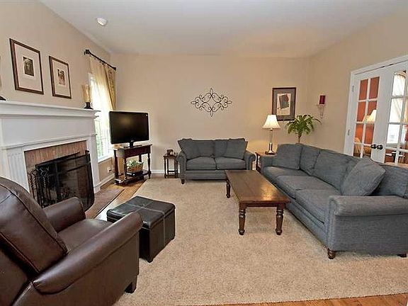 4th image of 203 Shaker Heights Dr