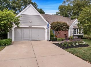 12425 Cambridge Cir, Leawood, KS 66209