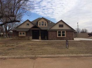1217 Ridgecrest Dr, Kingfisher, OK 73750
