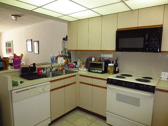 3rd image of 1060 SW 14th Ave #1060