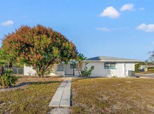 8025 Valmy Ln, Port Richey, FL 34668