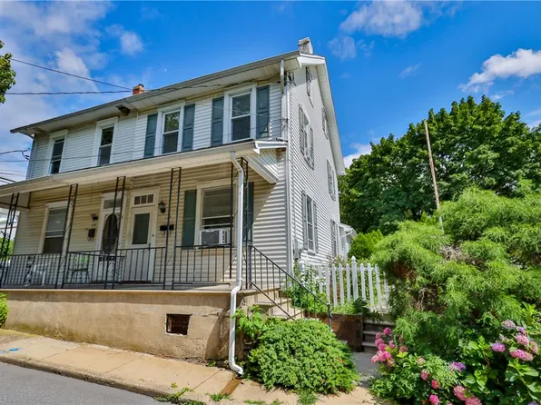 117 School St, Catasauqua, PA 18032