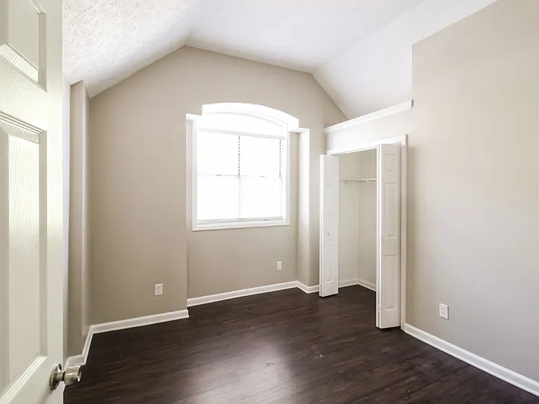 671 Woodstone Rd — Photo 11