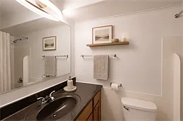 Deer Valley Apartments — Photo 16