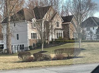 5 W Barrett Hill Rd, Hopewell Junction, NY 12533