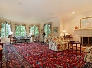 733 Barat Ct, Lake Forest, IL