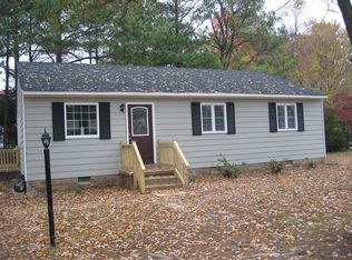 1402 Midage Ln, Sandston, VA 23150