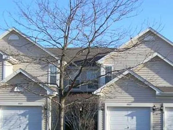 4528 W Quill Ln, Waukegan, IL 60085