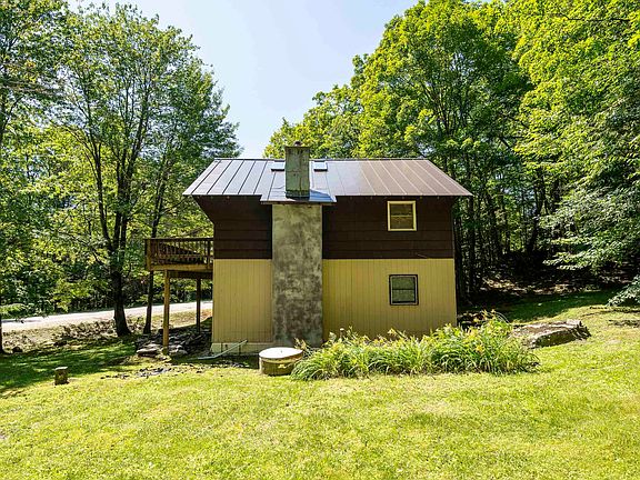 3rd image of 120 Rustic Drive