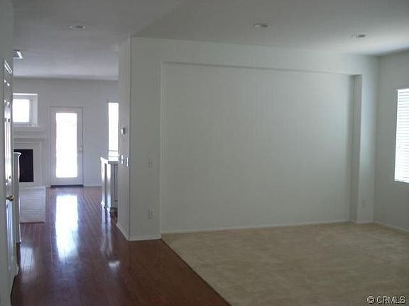 2nd image of 29036 Bridgeport Ln