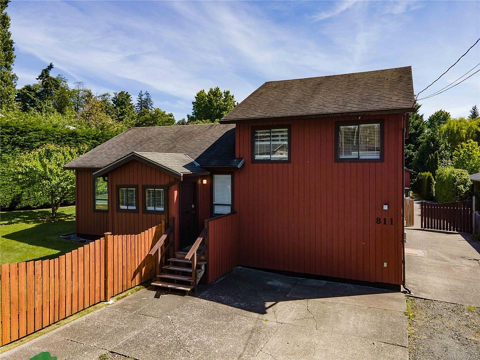 1st image of 811 Nicholls Rd