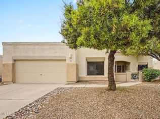 11701 N Pyramid Point Dr, Oro Valley, AZ 85737