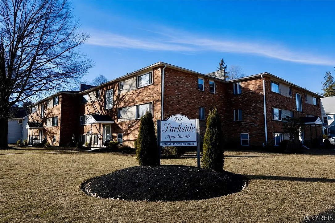 2 bed, 1.0 bath, 633 sqft, $950 — Photo 1