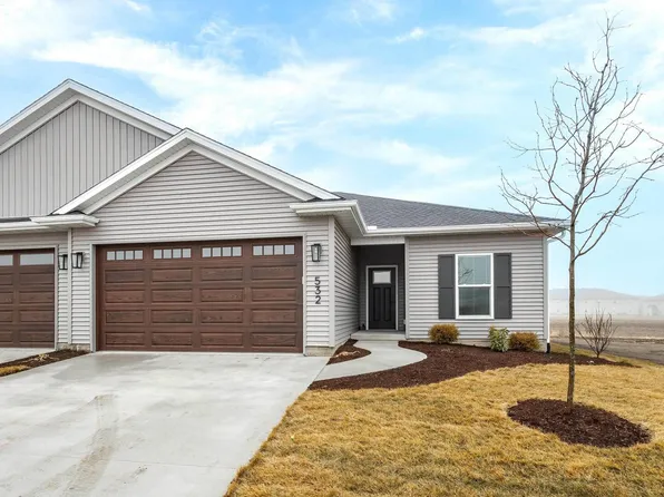 532 N 3rd St, Eldridge, IA 52748