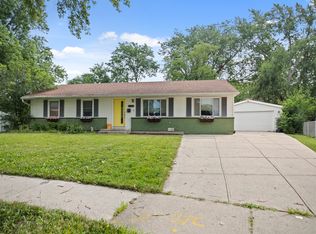 1603 Roder Ct, Streamwood, IL 60107