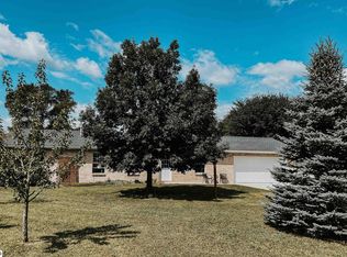 1014 Bishop Ln, Lake Isabella, MI 48893