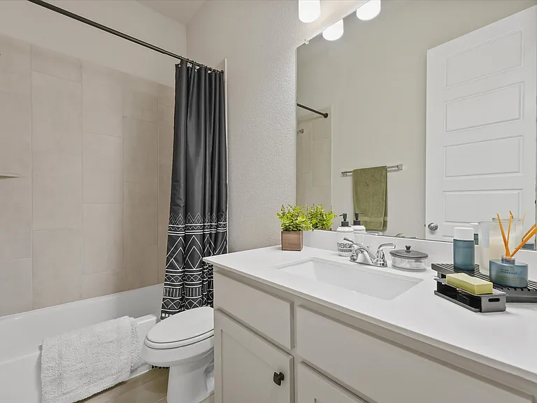 10620 Oates Branch Ln — Photo 6