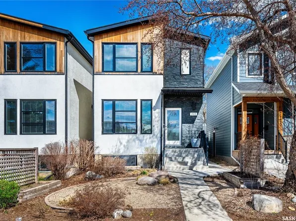 2123 York AVENUE, Saskatoon, SK S7J 1H7