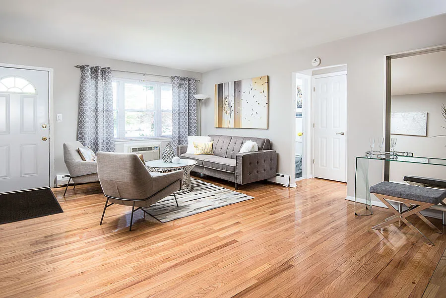 Georgetown Apartments — Photo 4