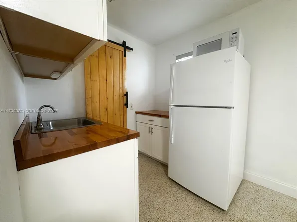 2815 NW 88th St #3, Miami, FL 33147