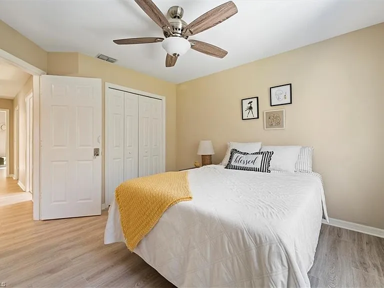 12341 Eagle Pointe Cir — Photo 33
