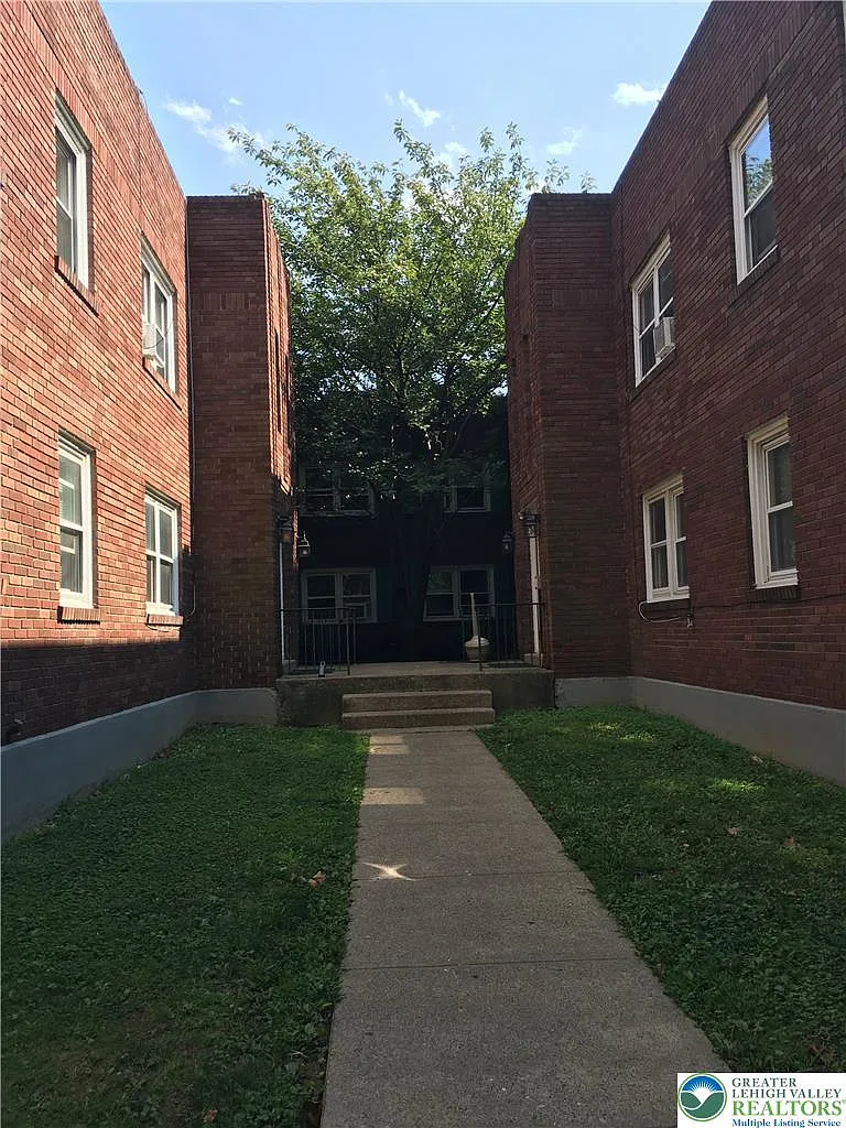 1 bed, 1.0 bath, 600 sqft, $1,349 — Photo 3