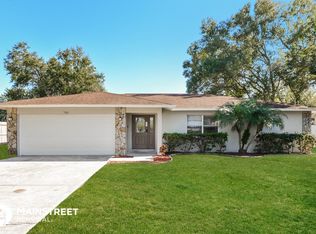 7115 13th St E, Sarasota, FL 34243