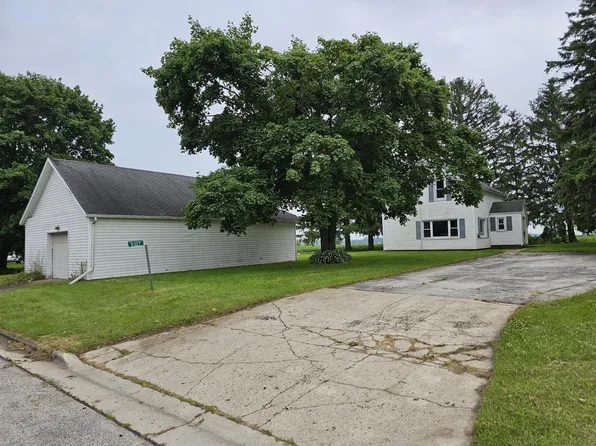 8327 Zander ROAD, Maribel, WI 54227