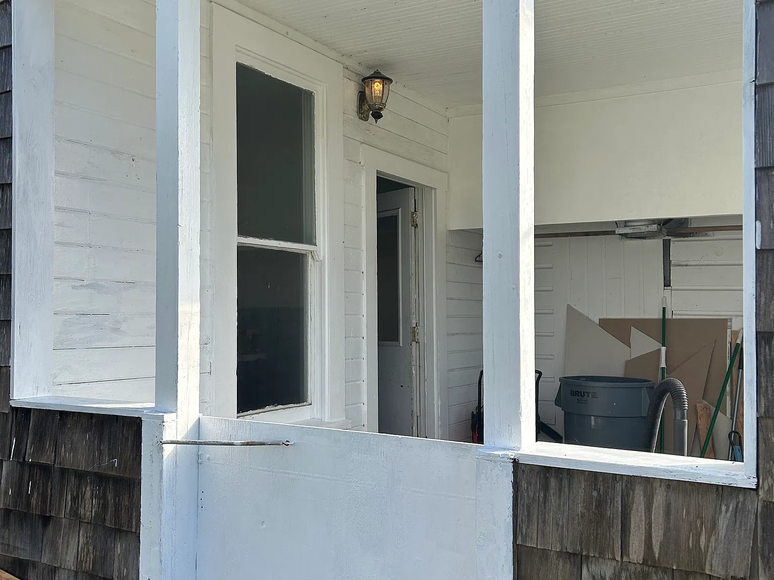 3 bed, 1351 sqft, $2,200 — Photo 1
