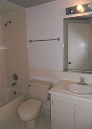 2nd image of 8290 Lake Dr APT 320