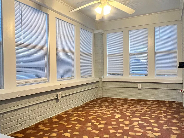215 E Blue Ridge Dr — Photo 14