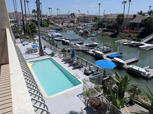 4637 Park Dr APT 8, Carlsbad, CA 92008