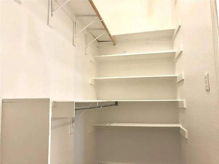 8000 Anchor St — Photo 28