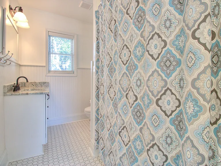954 Fort Fisher Blvd S — Photo 17