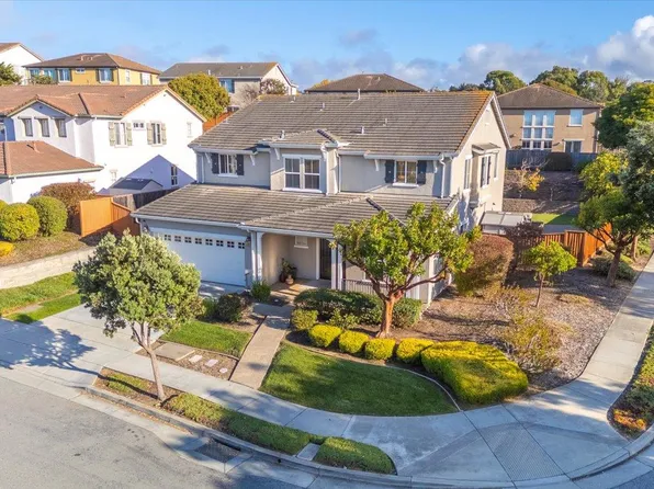 5041 Sunset Vista Dr, Seaside, CA 93955