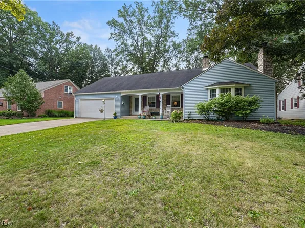 335 Vassar Ave, Elyria, OH 44035