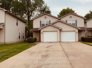 707-709 SE Summit Ave, Lees Summit, MO 64063
