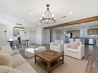 105 Willow Dr, Flatonia, TX 78941