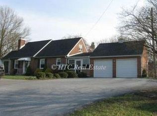 268 Laudermilch Rd, Hershey, PA 17033