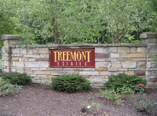 49th St SW, Canton, OH 44706