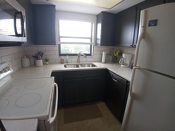 4th image of 117 Country Club Dr Unit 501-1
