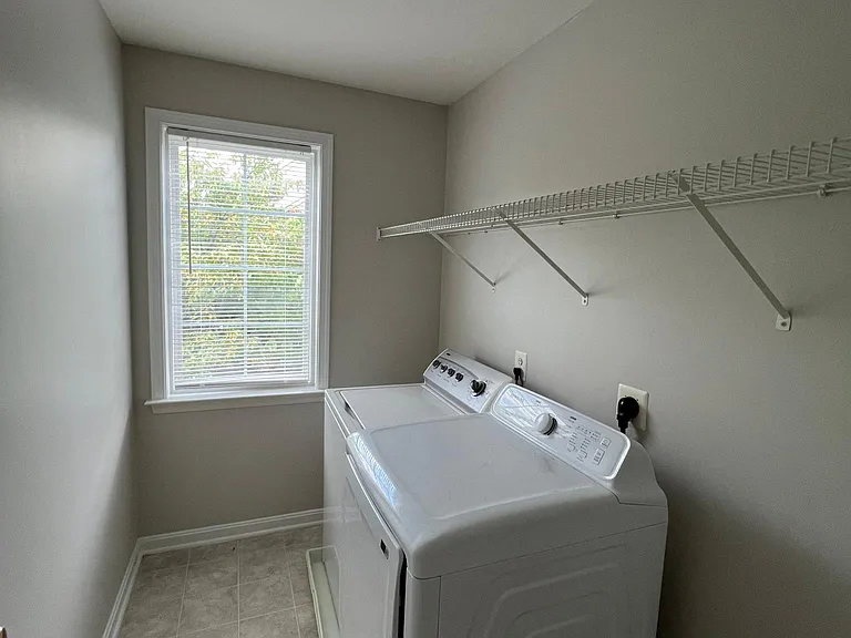 4091 Oak Village Ldg — Photo 7