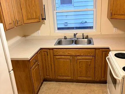433 Fairmount St — Photo 1