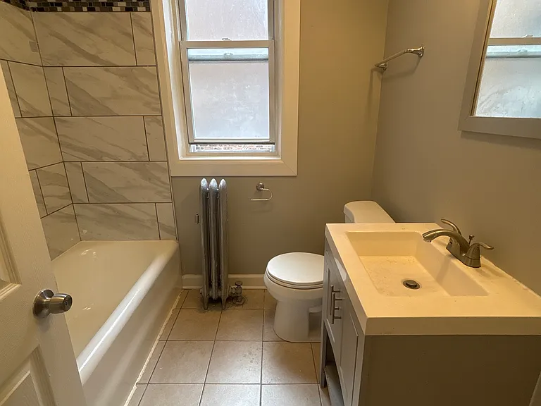8000 S Champlain Ave — Photo 6