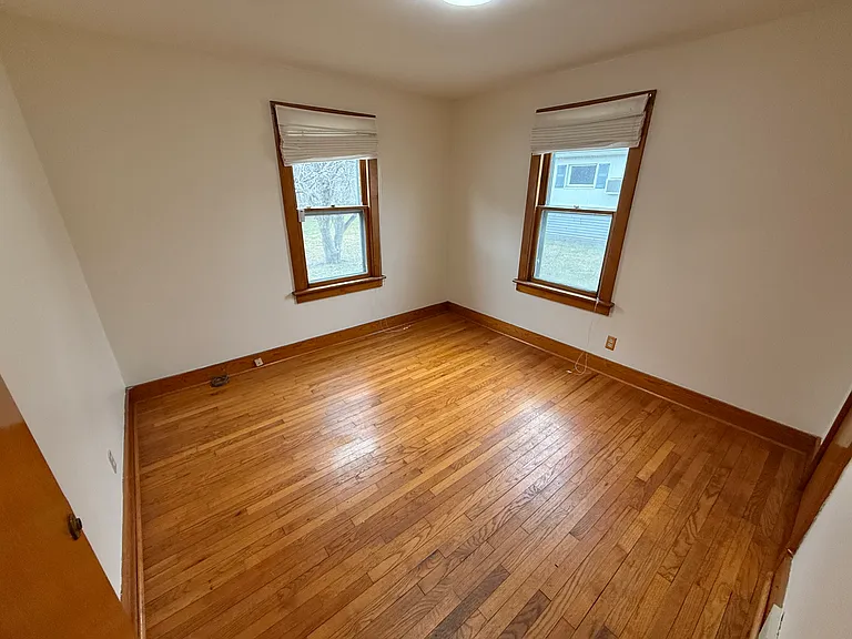 334-336 Flynn Ave #1 — Photo 4