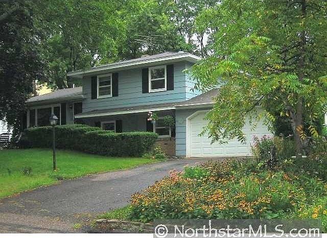 1st image of 1833 N Park Dr