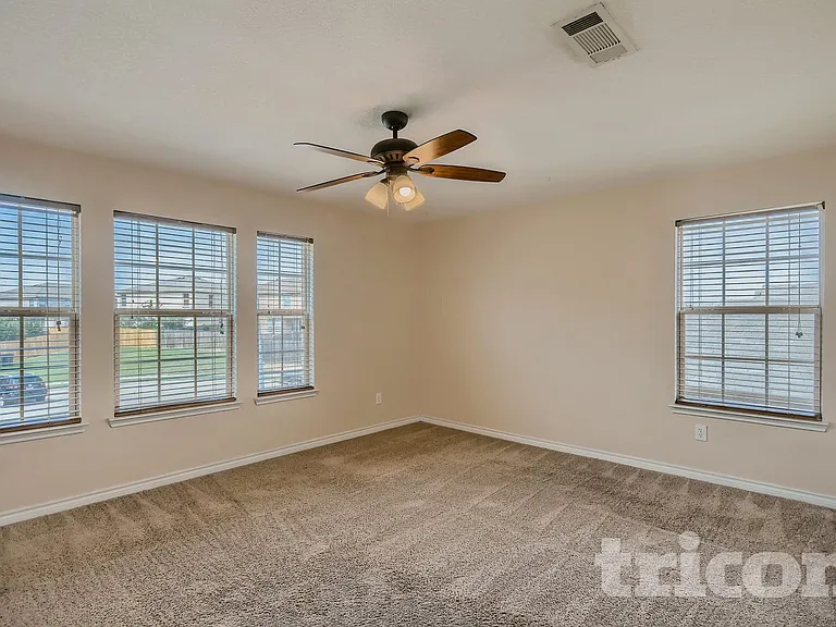 5281 Placid Dr — Photo 6