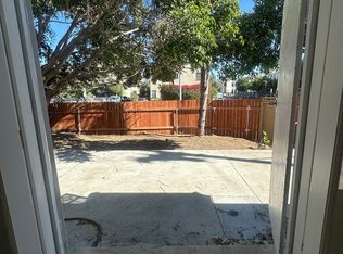 1001 N Heliotrope Dr #1001, Los Angeles, CA 90029