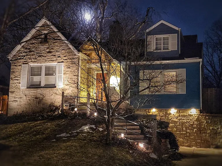 4111 E Pleasant Run Parkway South Dr — Photo 54