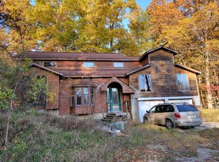 7250 W Garbow Rd, Middleville, MI 49333